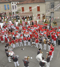 2012- GABA- Foule foulard béret rouge - ©Patrick Andrieu