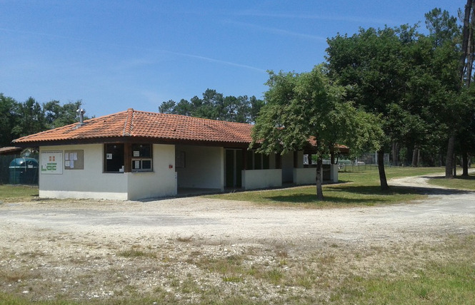 Aire de camping-cars Nauton 3 - Roquefort
